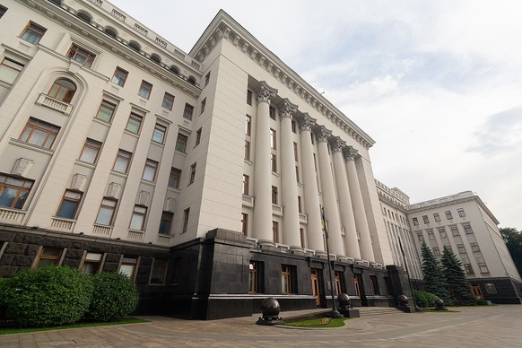 Zelensky dévoile le bunker secret de la présidence à Kiev.