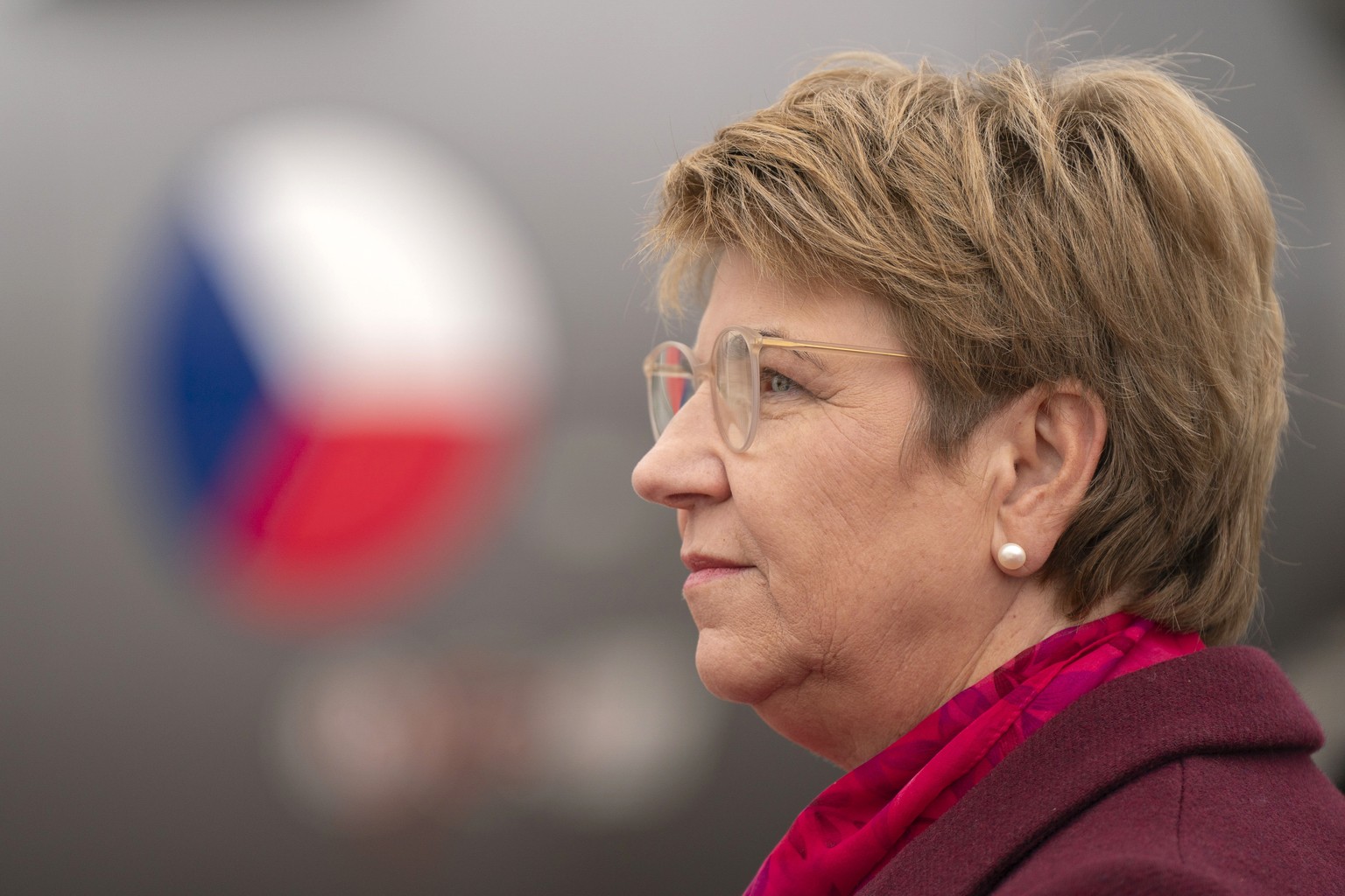 epa11702270 Viola Amherd, President of the Swiss Confederation, waits on the tarmac in front of the plane of the President of the Czech Republic, at the Zurich Airport in Kloten, Switzerland, 05 Novem ...