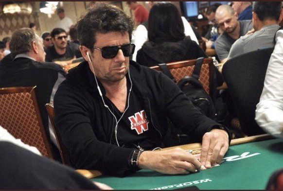 Les chefs sont en mode poker face (mais en moins bien que l'ami Patrick).