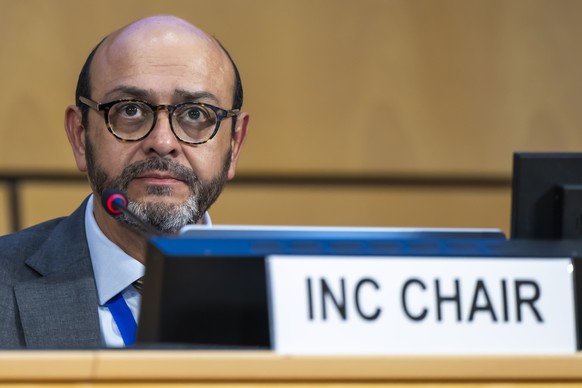 epa12301128 Chair of the International Negotiating Committee Luis Vayas Valdivieso speaks during a plenary session of the Second Part of the Fifth Session of the Intergovernmental Negotiating Committe ...