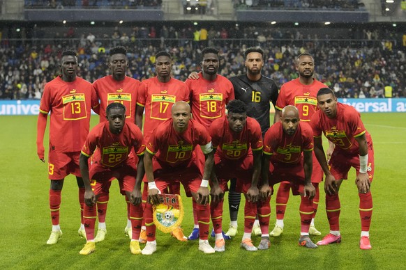 Ghana team players pose prior to the start of the international friendly soccer match between Brazil and Ghana in Le Havre, western France, Friday, Sept. 23, 2022. (AP Photo/Christophe Ena)
