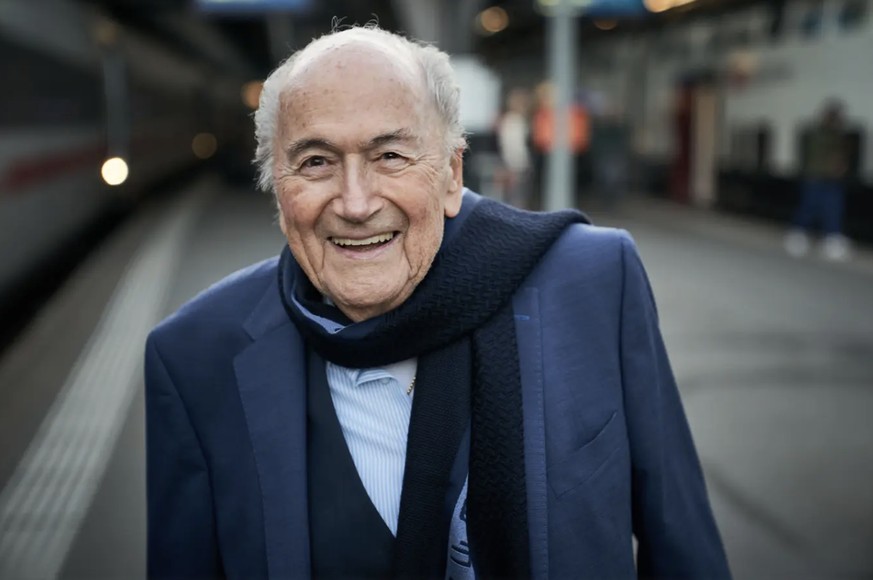 Sepp Blatter est de nouveau au centre de l'attention des médias avant la Coupe du monde au Qatar.