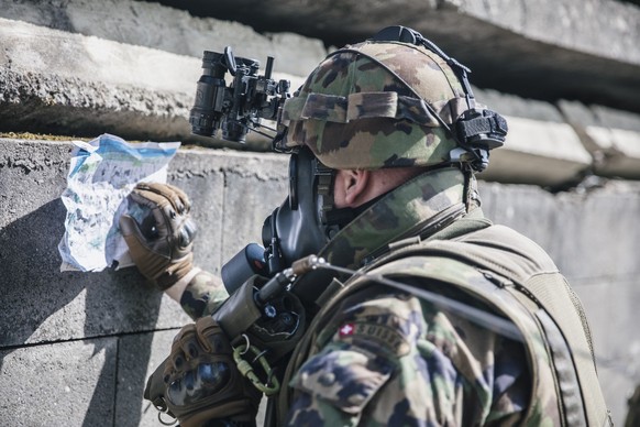 Exercice Lux23 de l'armée Suisse, au 1er au 8 mai 2023. Région Genève, Vaud, Neuchâtel.