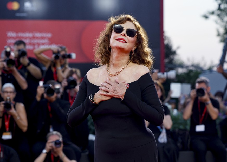 epaselect epa13217906 US actor Susan Sarandon arrives for the premiere of 'The Echo Chamber' during the 83rd Venice Film Festival, in Venice, Italy, 06 September 2026. The movie is presented ...