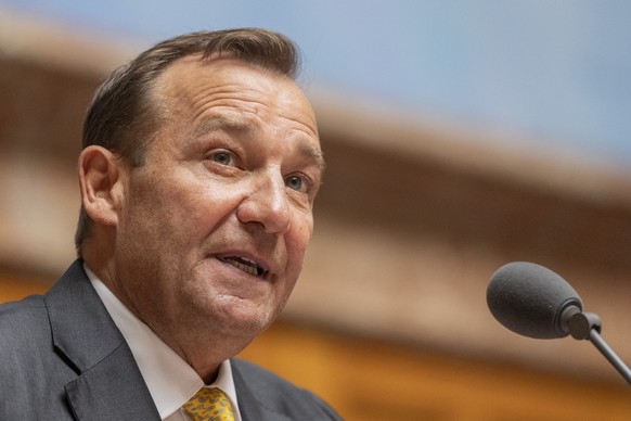 Thomas Matter, SVP-ZH, spricht an der Sommersession der Eidgenoessischen Raete, am Montag, 2. Juni 2025 im Nationalrat in Bern. (KEYSTONE/Til Buergy)