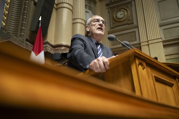 Bundespraesident Guy Parmelin spricht waehrend der Debatte "26.3525 Mo. APK-N. Kompensation von Absatzrueckgaengen im Agrarbereich", waehrend der Sommersession der Eidgenoessischen Raete, am ...