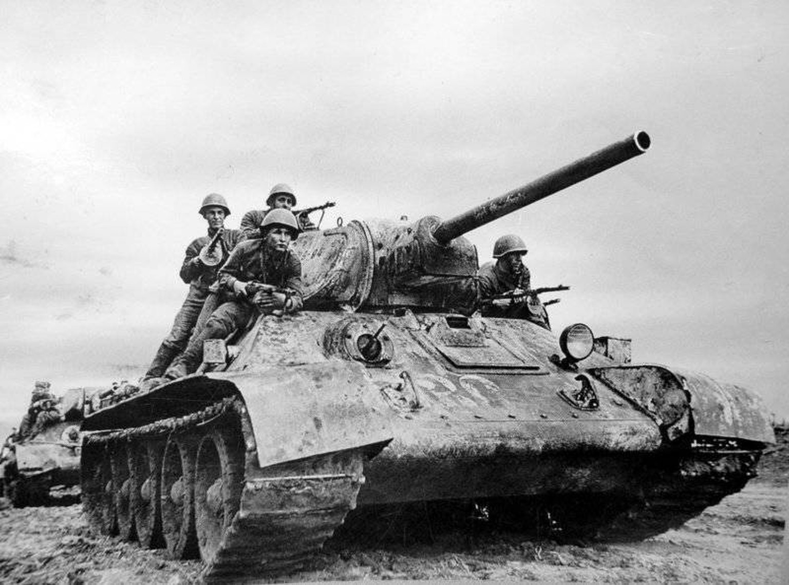 Sowjetischer Panzer in der 2. Schlacht bei Charkow.