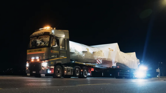 Le colis exceptionnel a quitté lundi matin le chantier d'Ecublens en direction de l'Espagne.