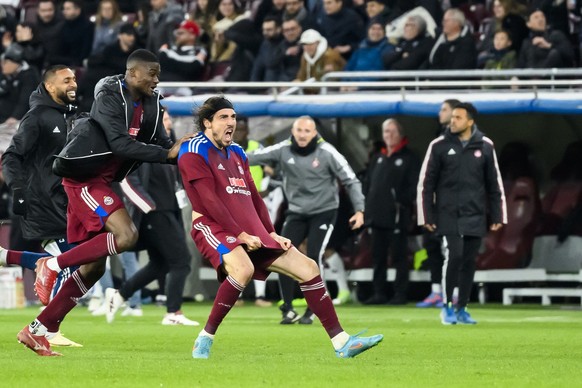 Joie de l&#039;attaquant genevois Enzo Crivelli apres le but du 2:2 lors de la rencontre de la demi-finale de football de Coupe de Suisse entre Servette FC et FC Lugano le mercredi 5 avril 2023 Stade  ...