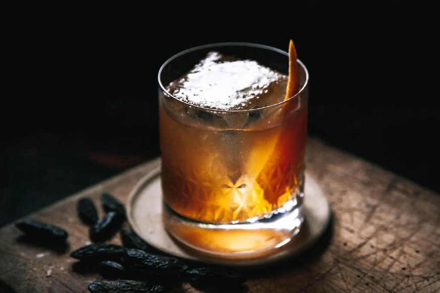 Risako Cocktail – Tonka Bean Old Fashioned https://clean.co/cdn/shop/articles/cleanrum-cocktail-clean-tonka-old-fashioned-3x2.jpg?v=1601920258