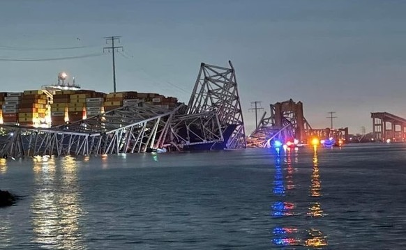 Une équipe d&#039;intervention bénévole locale a publié des photos de véhicules d&#039;urgence à proximité des lieux.