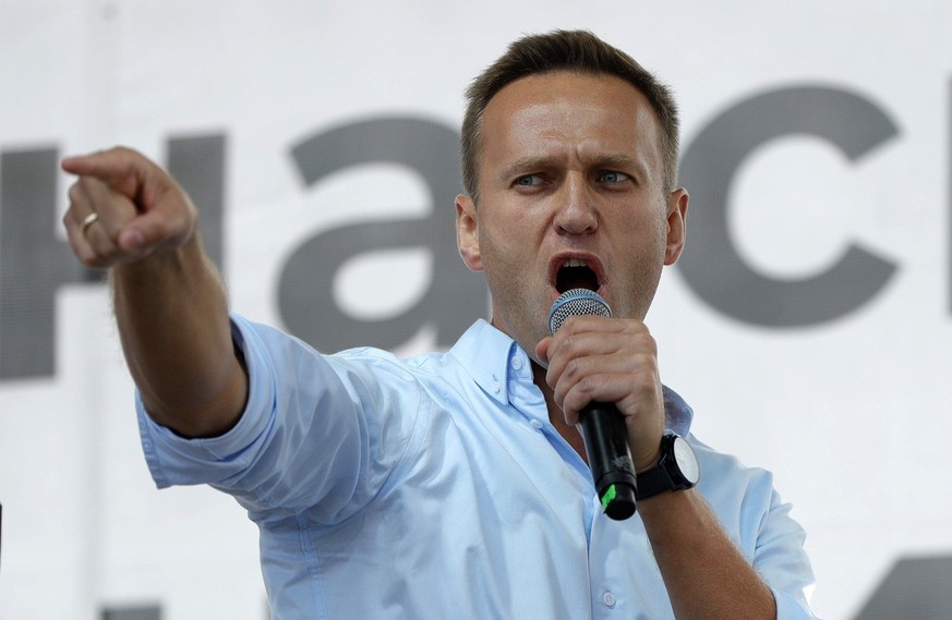 L&#039;opposant russe Alexeï Navalny s&#039;adresse à la foule lors d&#039;une manifestation politique à Moscou, en Russie, le 20 juillet 2019.