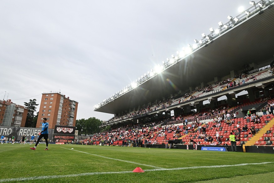 MADRID, SPAIN - APRIL 23: A general view inside the stadium during the warm up prior to the LaLiga EA Sports match between Rayo Vallecano de Madrid and RCD Espanyol de Barcelona at Estadio de Vallecas ...