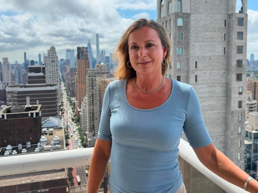 Monica Iken, veuve d'une victime des attentats du 11 septembre 2001, chez elle à New York.