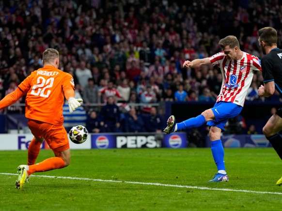 Alexander Sorloth (à droite) a mené l'Atlético à la victoire avec son "hat-trick".