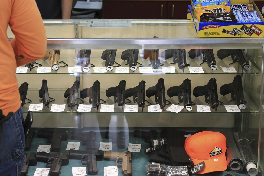 Le gouvernement de Joe Biden annonce de nouvelles mesures autour de la vente d'armes à feux.