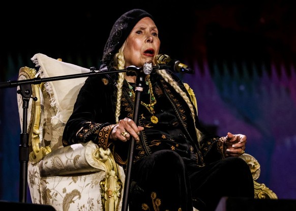 LOS ANGELES, CALIFORNIA - FEBRUARY 04: Joni Mitchell performs onstage during the 66th GRAMMY Awards on February 04, 2024 in Los Angeles, California. (Photo by John Shearer/Getty Images for The Recordi ...