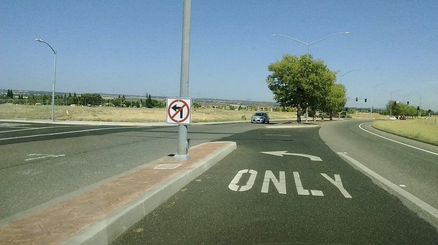 Lustige, verwirrende Strassenschilder