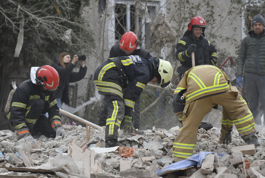 Alerte au «missile balistique» pendant la visite du chef de l'Otan