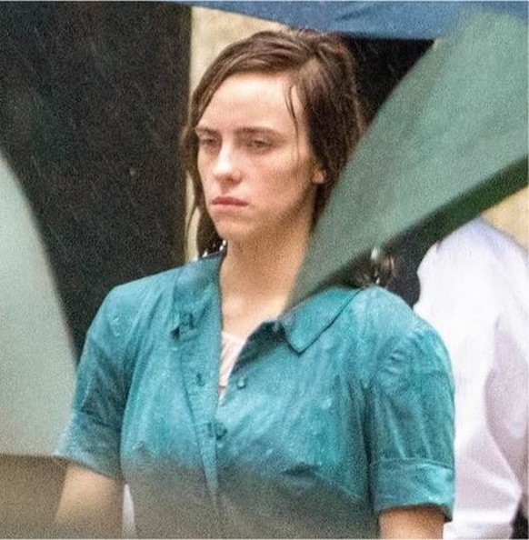 Photo de tournage de La Cloche de détresse avec Billie Elish