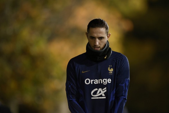 epa10307436 France&#039;s Adrien Rabiot arrives for a training session in Clairefontaine-en-Yvelines, south of Paris, France, 15 November 2022. France will face Australia on 22 November 2022 in their  ...