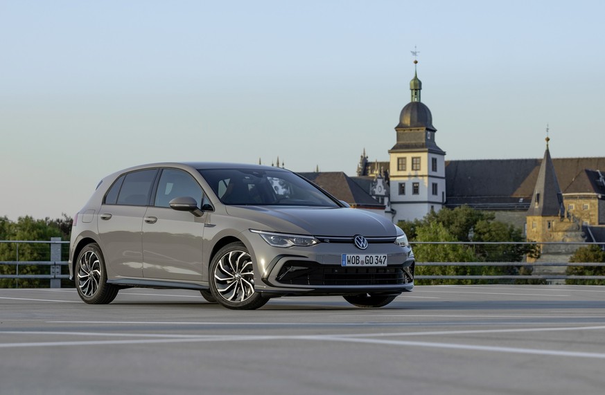 Techno et électro: on a testé la VW Golf eTSI