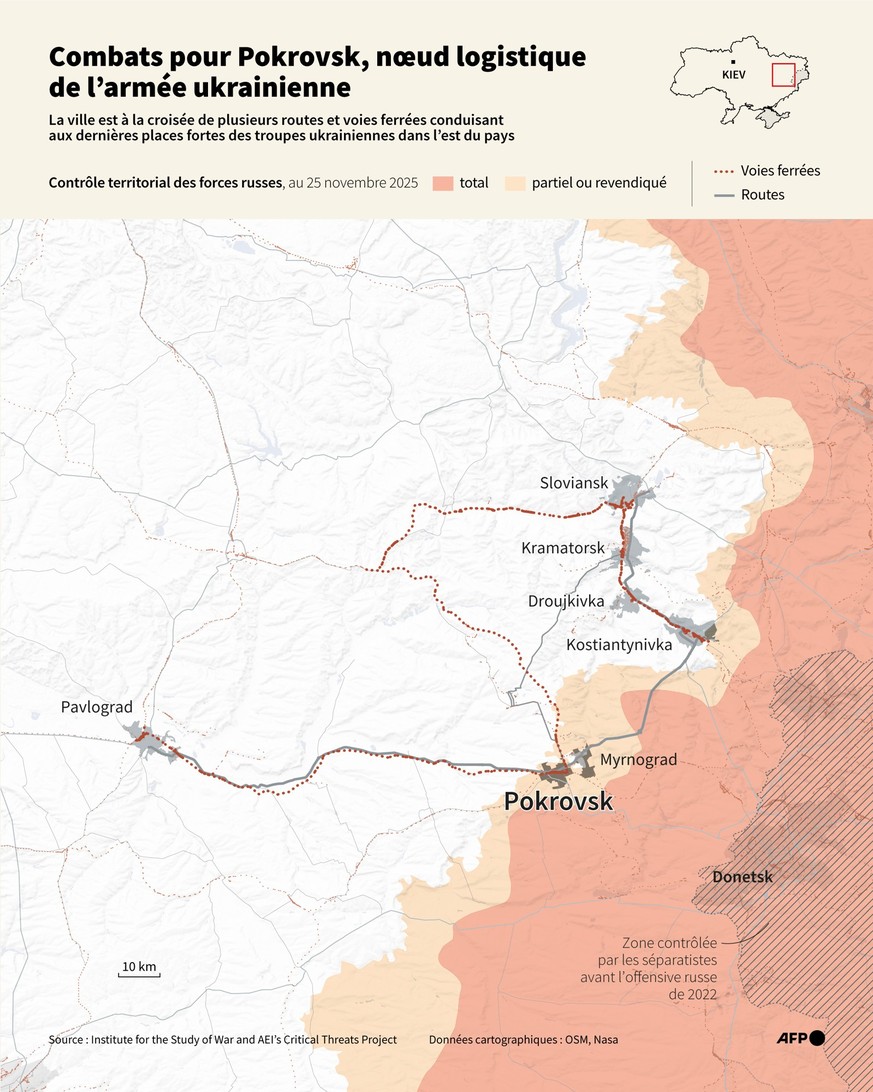 Carte montrant les zones contr�l�es par les forces russes autour de Pokrovsk, au 25 novembre 2025, et les liaisons de la ville avec les places fortes des troupes ukrainiennes dans l&#039;est du pays ( ...