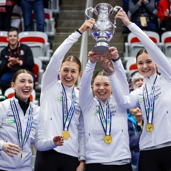 La joie des Suissesses, sacrées championnes du monde dimanche à Calgary