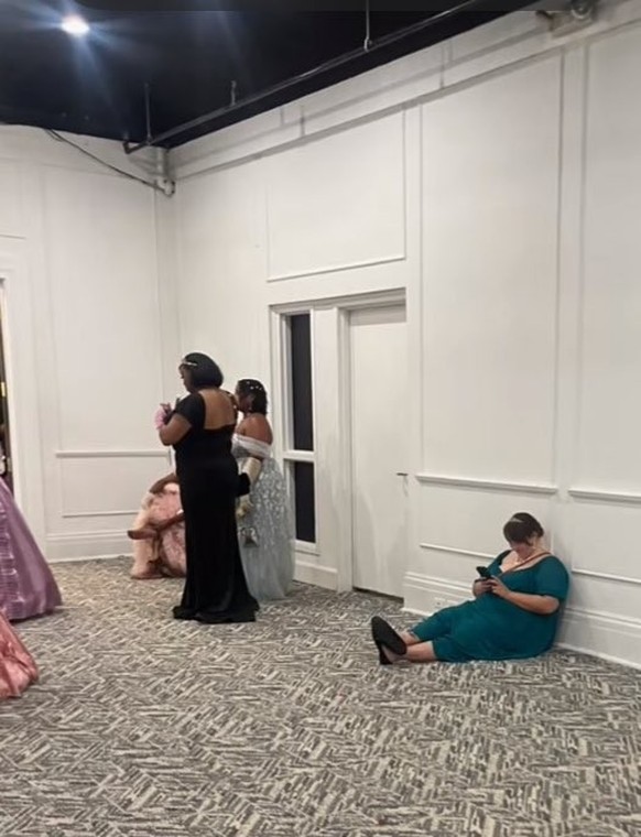 Cette photo, c'est l'équivalent de celle du sandwich pain-fromage au Fyre Festival.