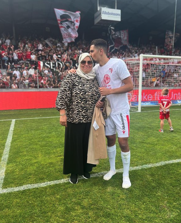 Ilyas Chouaref et sa maman, ce fameux 20 mai 2024.