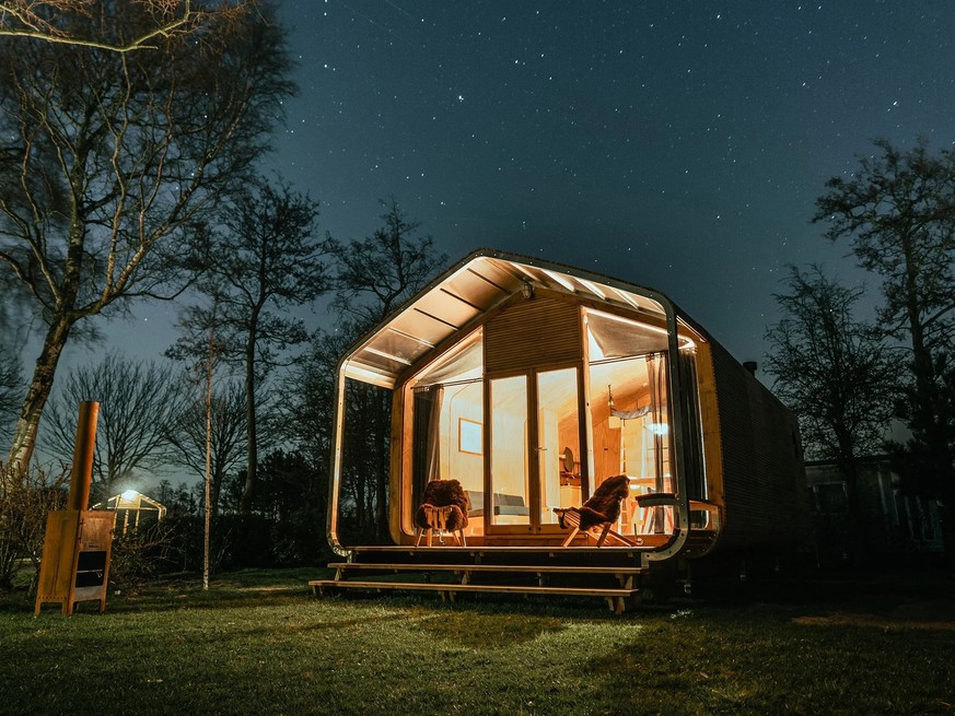 Des maisons modulaires devraient également voir le jour à Villnachern (AG). Ces constructions en bois peuvent accueillir jusqu'à quatre personnes.