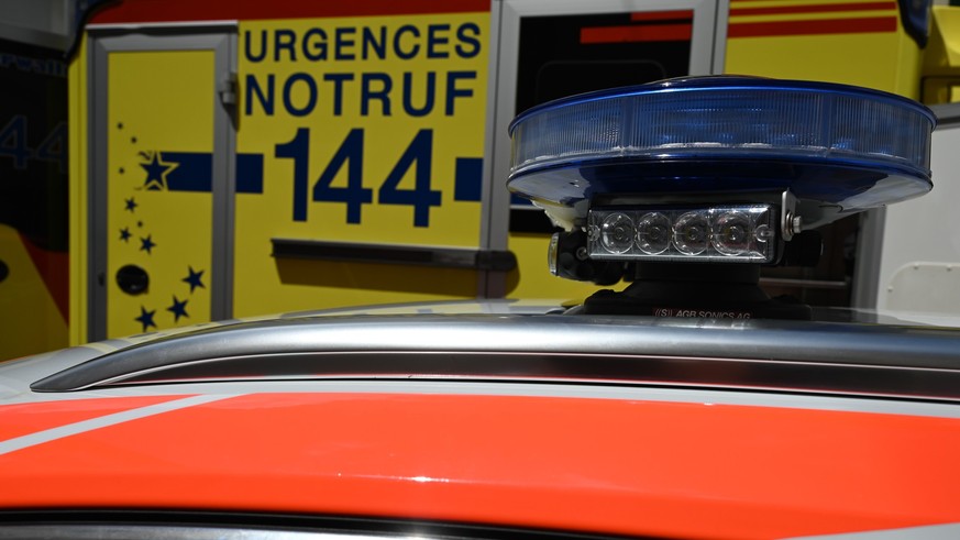 Grächen: une voiture dévale un talus – un mort