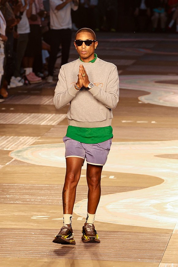 PARIS, FRANCE - JUNE 24: (EDITORIAL USE ONLY - For Non-Editorial use please seek approval from Fashion House) Pharrell Williams walks the runway during the Louis Vuitton Menswear Spring/Summer 2026 sh ...