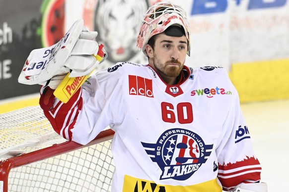 Rapperswils Goalie Melvin Nyffeler, waehrend dem Qualifikations-Spiel der National League, zwischen den SCL Tigers und den Rapperswil-Jona Lakers, am Sonntag 30. Oktober 2022, im Ilfisstadion in Langn ...