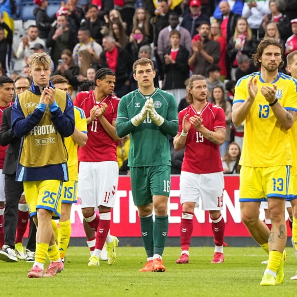 Le match Danemark - Ukraine a été interrompu après que Christian Eriksen s'est effondré au sol
