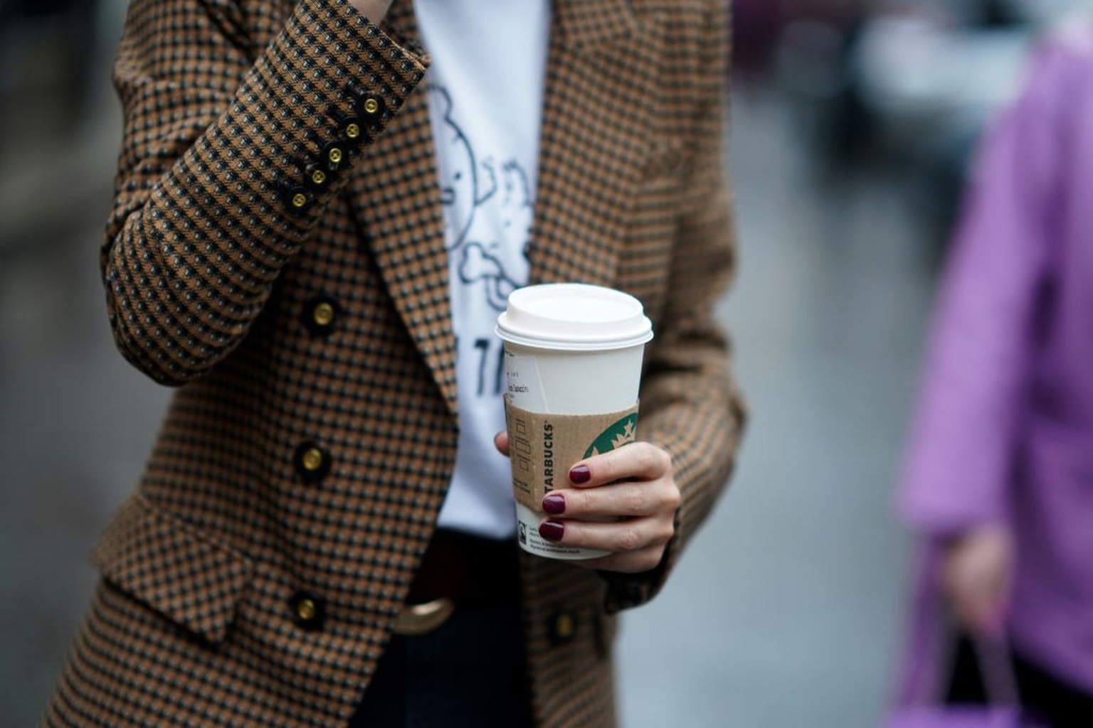 Starbucks vient d&#039;être condamné à verser 50 millions à un client brûlé par du thé chaud (image d&#039;illustration).