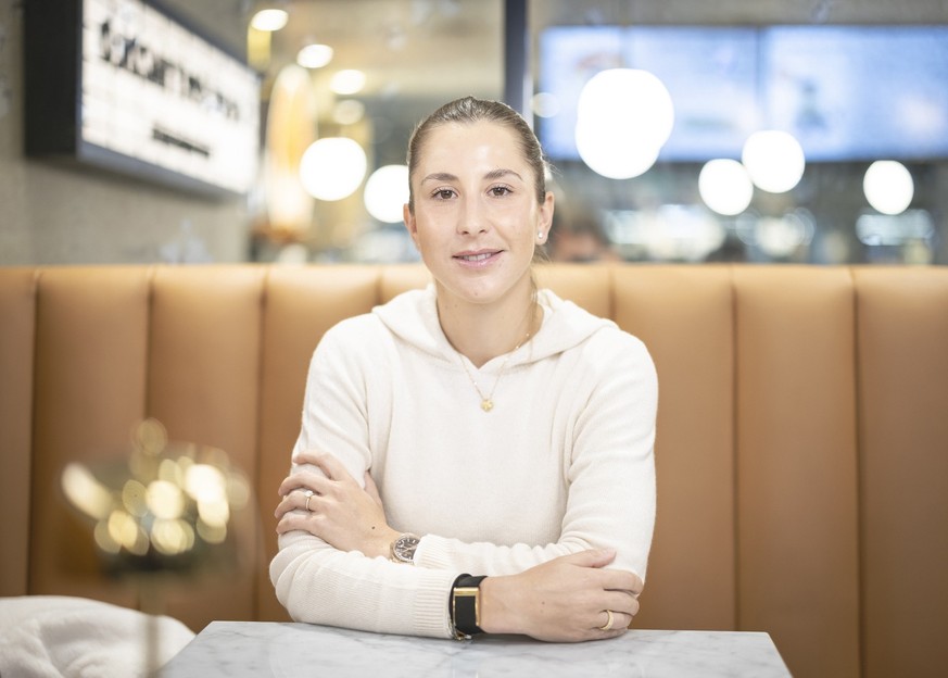 Swiss Tennis player Belinda Bencic poses for a portrait during an interview with the news agency Keystone-SDA at Zurich airport, on Monday November 24, 2025. (KEYSTONE/Michael Buholzer)
