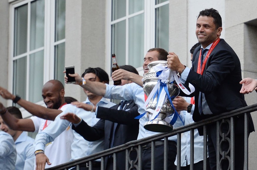 Uli Forte a également soulevé la Coupe avec le FC Zurich en 2016.