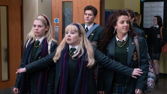 la troisième saison de Derry Girls était la dernière. Le tournage, retardé en raison du Covid-19, s&#039;est terminé en décembre 2021