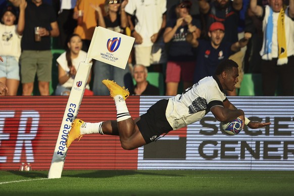 Rugby: Josua Tuisova marque un essai contre l'Australie le 17 septembre lors d'un match de Coupe du monde.