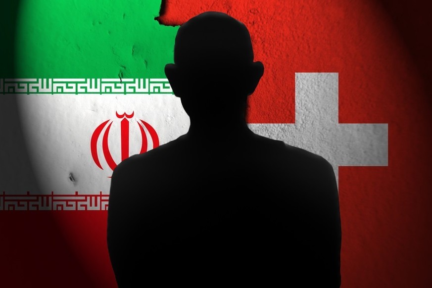 Le corps du Suisse qui a perdu la vie dans des circonstances mystérieuses dans une prison iranienne a été rapatrié. Le Ministère public de la Confédération mène désormais l&#039;enquête.