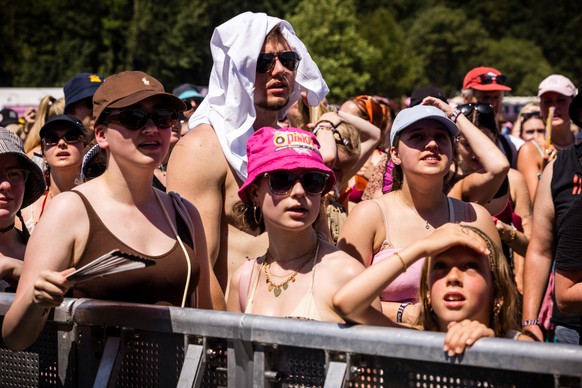 epa13049364 Festival-goers watch Natasha Bedingfield's performance on the first day of the 55th edition of the Pinkpop music festival in Landgraaf, the Netherlands, 19 June 2026. The festival, wh ...