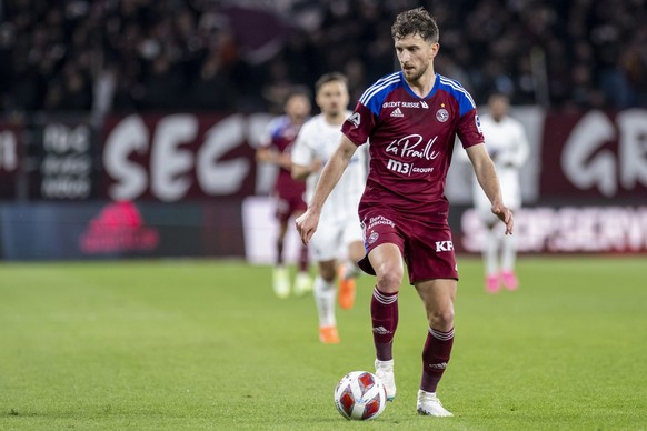 Le milieu genevois Miroslav Stevanovic, en action, lors de la rencontre de football de Super League entre le Geneve Servette FC et le FC Zurich, ce mercredi 26 avril 2023 au stade de Geneve. (KEYSTONE ...