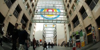 Violences activistes: pourquoi l'Uni de Genève tarde-t-elle à porter plainte?