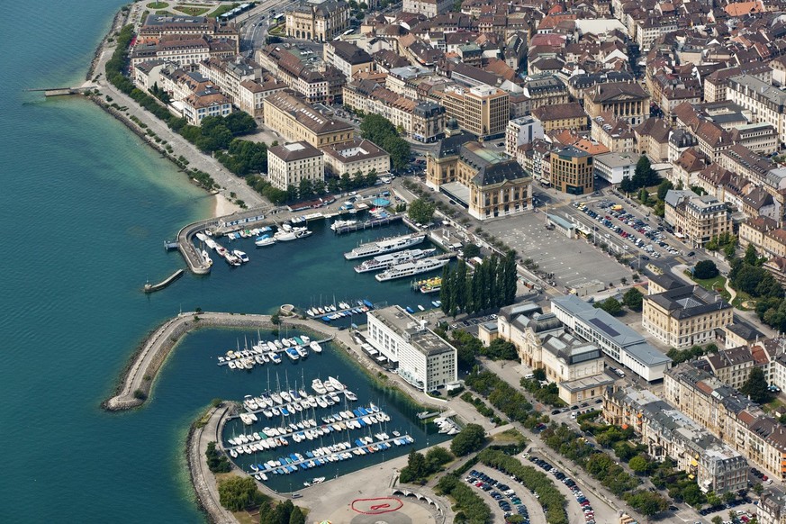 Neuenburg NE, Neuchatel, Hauptstadt des Schweizer Kantons Neuenburg, am Donnerstag, 9. August 2012. (KEYSTONE/Alessandro Della Bella)