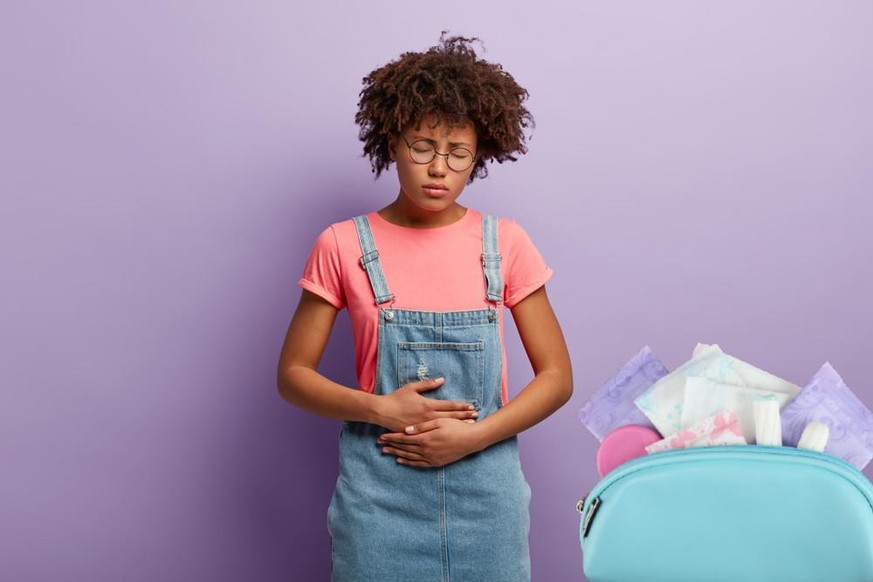 protections hygiéniques écolière tampon serviette douleurs ventre