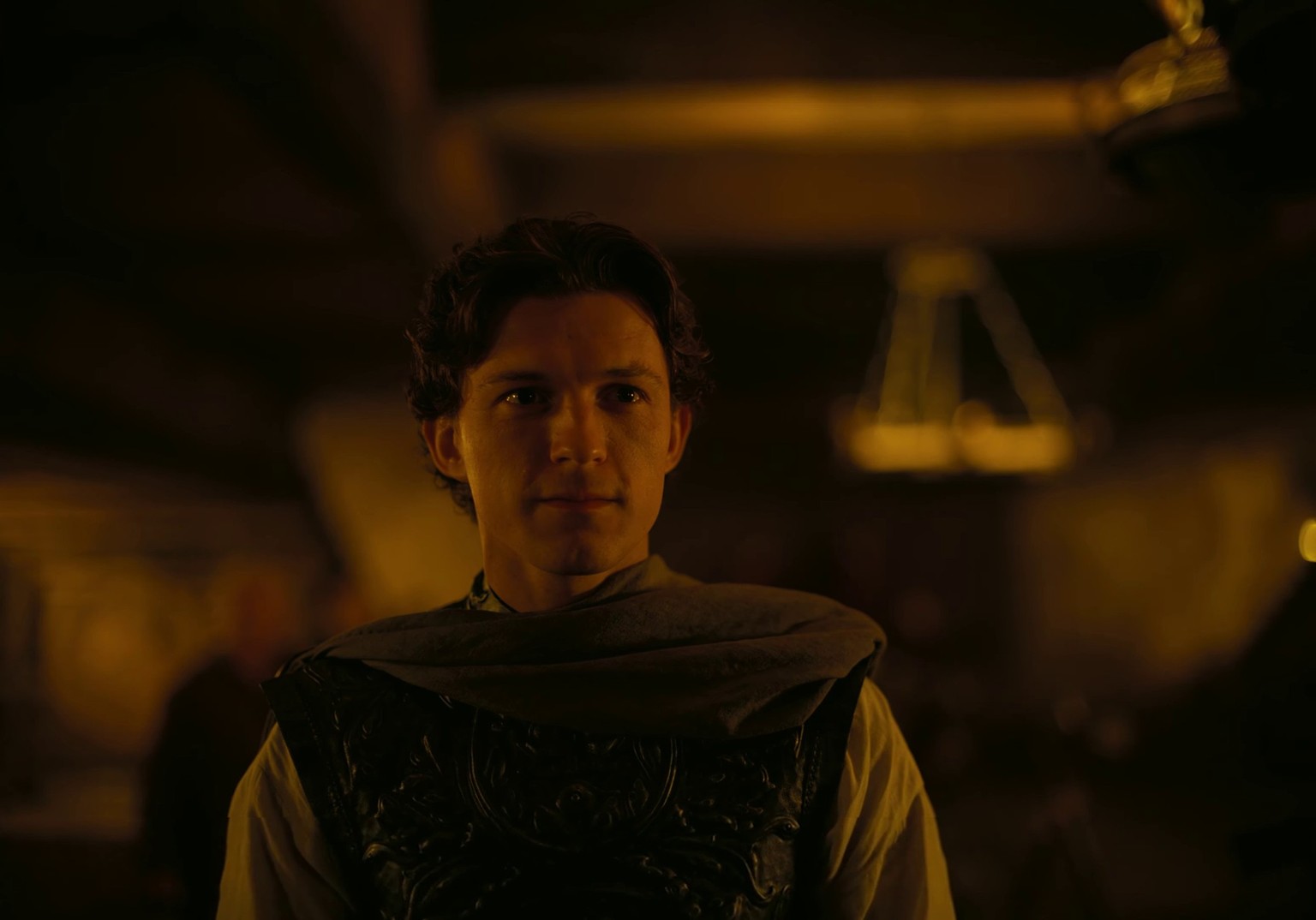 Télémaque (Tom Holland), le fils d’Ulysse, dont le récit initiatique consiste à partir à la recherche de son père.