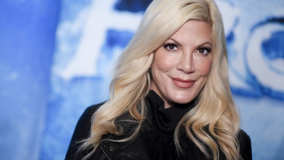 Actress Tori Spelling attends Frozen celebrity premiere presented by Disney On Ice held at the Staples Center on Thursday, Dec.10, 2015, in Los Angeles. (Photo by Richard Shotwell/Invision/A P)