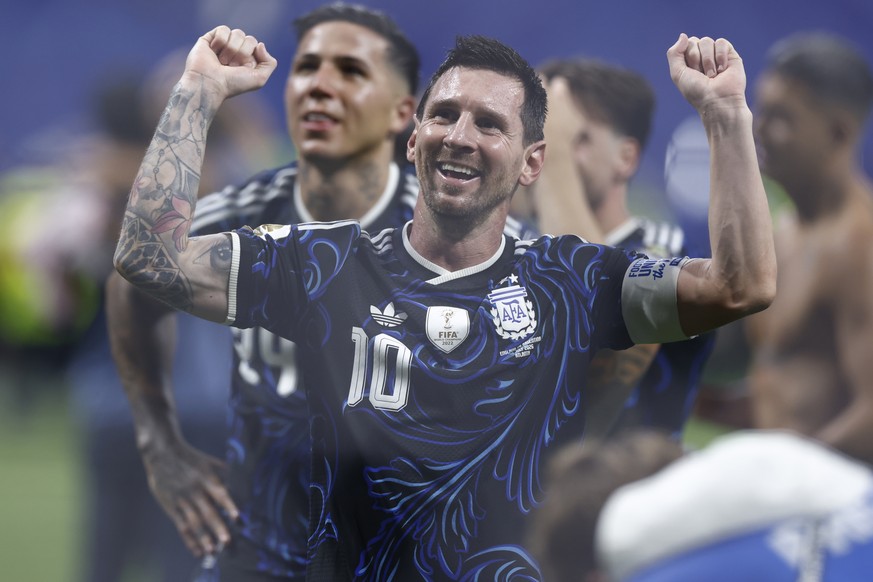 epa13114010 Lionel Messi of Argentina celebrates their victory after the FIFA World Cup 2026 semifinals match England against Argentina, in Atlanta, USA, 15 July 2026. EPA/WILL OLIVER