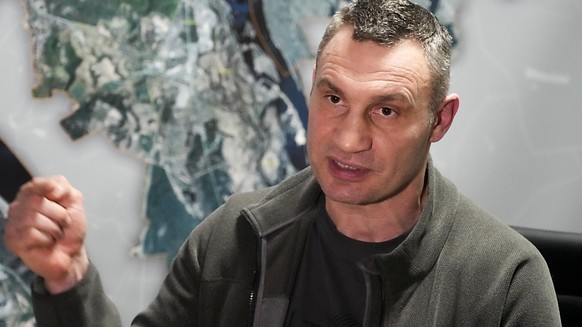 Le maire de Kiev, Vitali Klitschko, appelle la Suisse